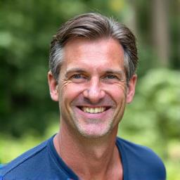 Porträt von Lukas, dem Reiseexperten